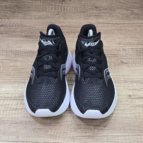 Saucony Kinvara 14 Women's Size 10 Black White Running Shoes (S10823-05) - Picture 2 of 9